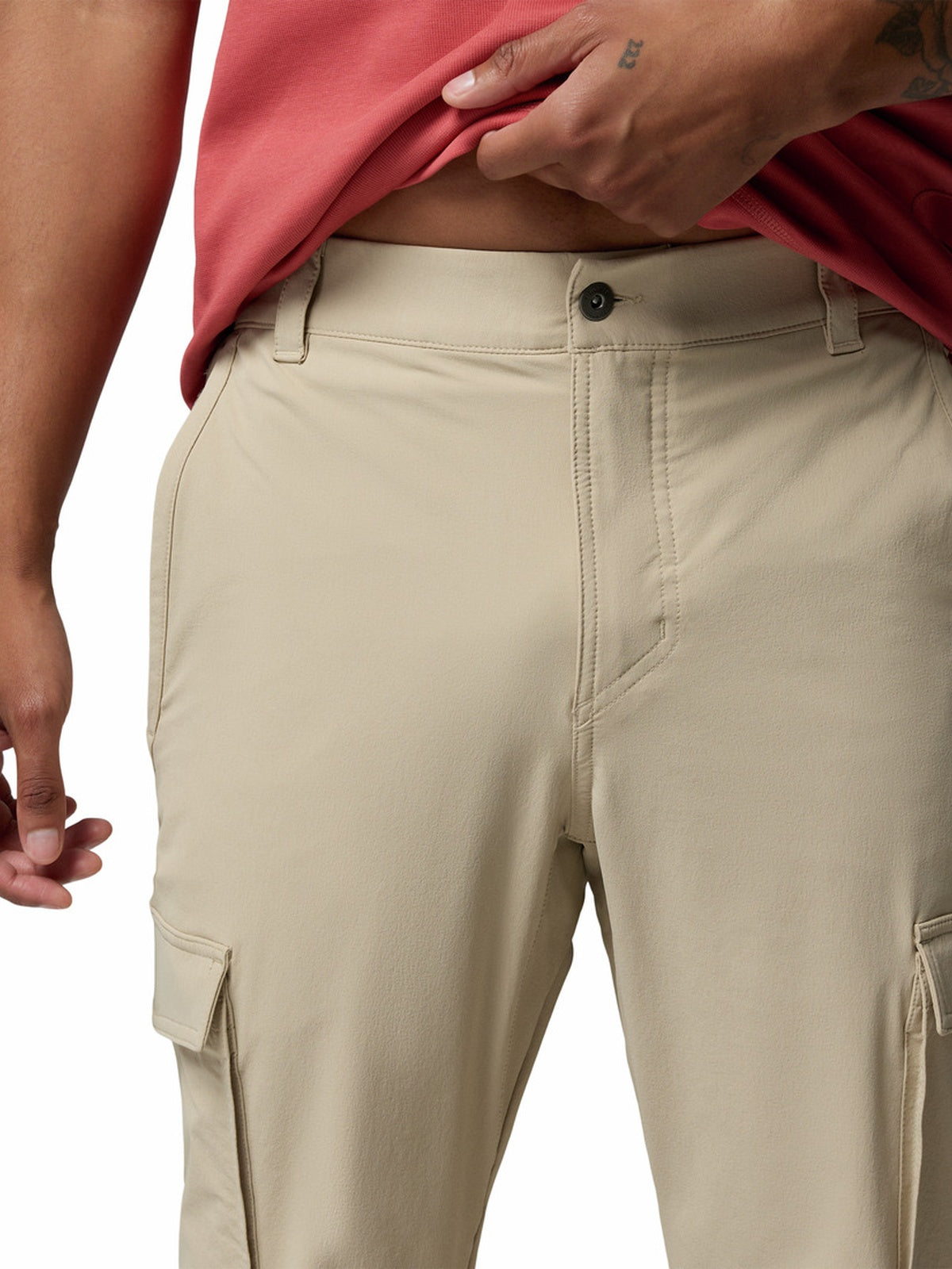 Pantalón Hombre ROC™ Tech Cargo Beige
