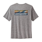 Polo Manga Corta Hombre Capilene® Cool Daily Graphic Shirt - Waters Boardshort Logo Abalone Blue: Feather Grey