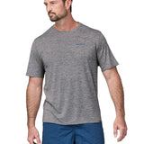 Polo Manga Corta Hombre Capilene® Cool Daily Graphic Shirt - Waters Boardshort Logo Abalone Blue: Feather Grey